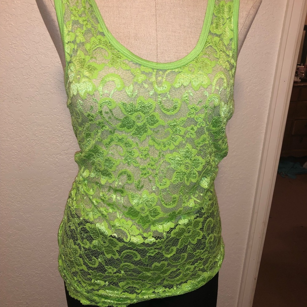 L-lace tank